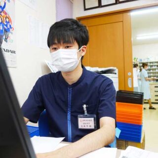 桜町調剤薬局 写真