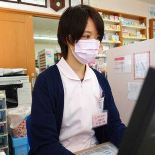 桜町調剤薬局 写真